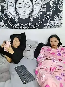 abby_n_emily webcam
