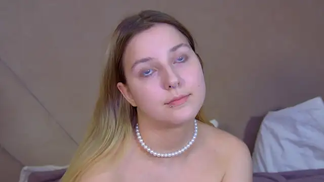 TinnaBurton webcam