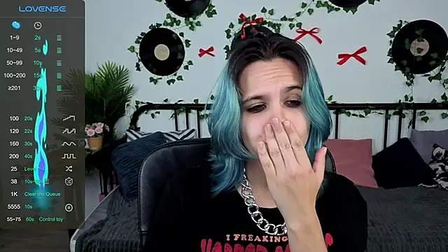 LiraBelle webcam