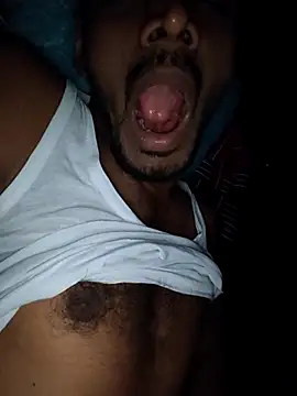 Daddyishere_19 webcam