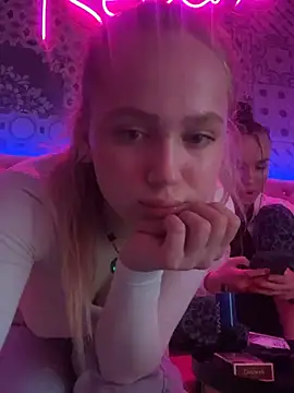 Emi_Sterling webcam