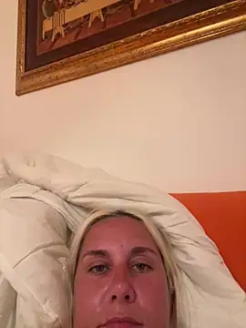 Sofia_beee webcam