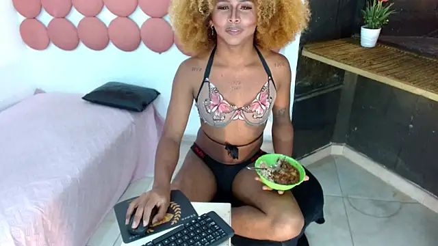 AshleySofiaThenison webcam