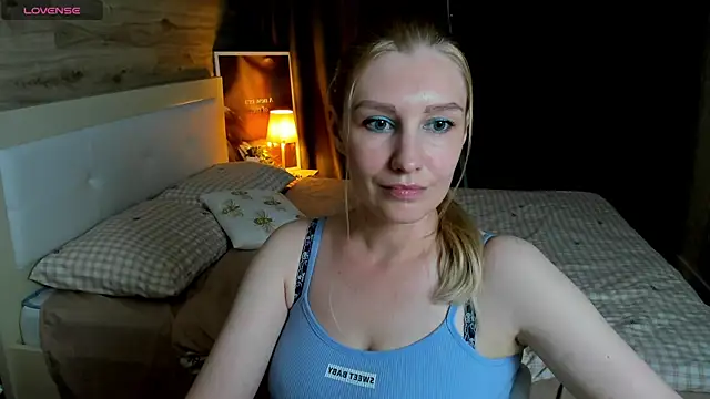 ReginaAmour webcam