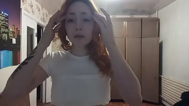 YaniraHeneisen webcam