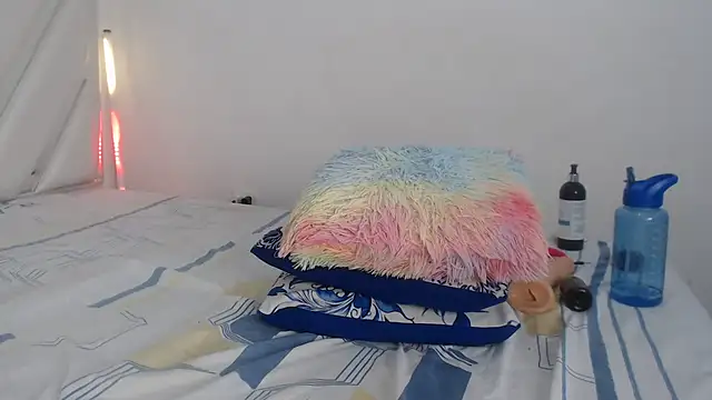 AlannaHarper webcam