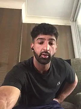 harry78612 (M young) - #anime #asian #beardy #bisexuals #black-hair #british-models #cam2cam #cock-rating #cut #hd #kissing #middle-priced-privates #muscular #striptease #top #young