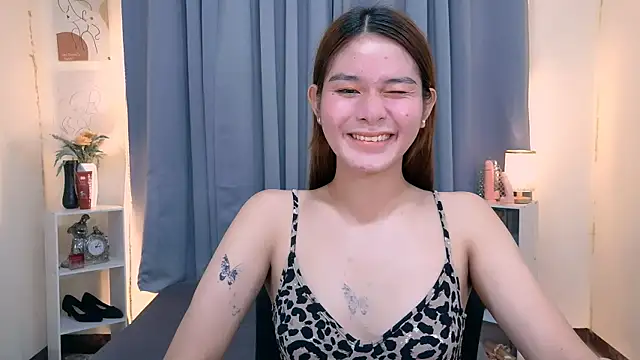 Mimi_Mckinley webcam