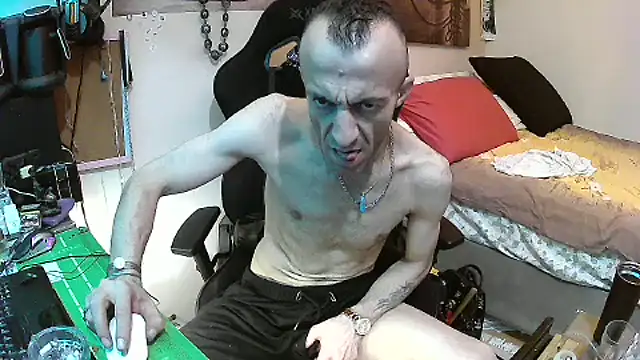 Aktorihann live cam on StripChat