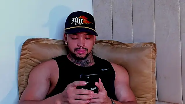 Stiven_collins live cam on StripChat