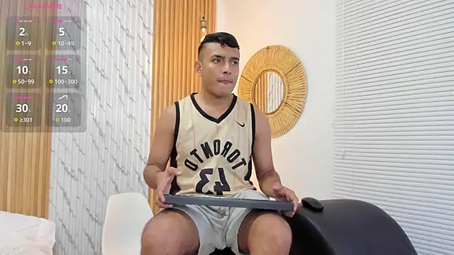 Chris_vega_ live cam on StripChat
