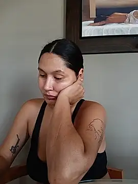 NattyVega live cam on StripChat