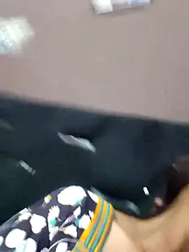 Sexy-Kajal2 live cam on StripChat