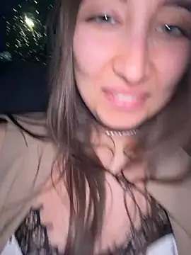 ICrazyOneIRL webcam