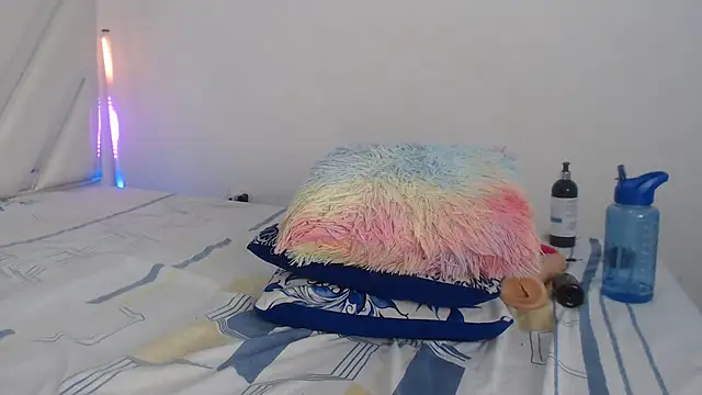 AlannaHarper webcam