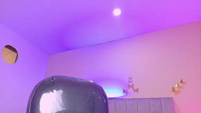 Nascary_Fox webcam