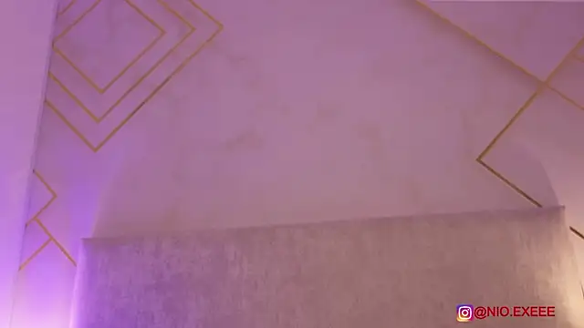 モデル: Nioki_