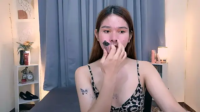 Mimi_Mckinley webcam
