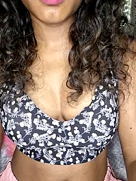 Akni_ webcam