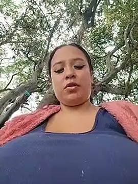 You-sexy-starr live cam on StripChat