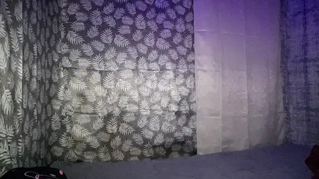 Exotic_alyssa69 webcam