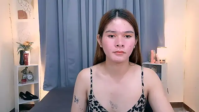 Mimi_Mckinley webcam