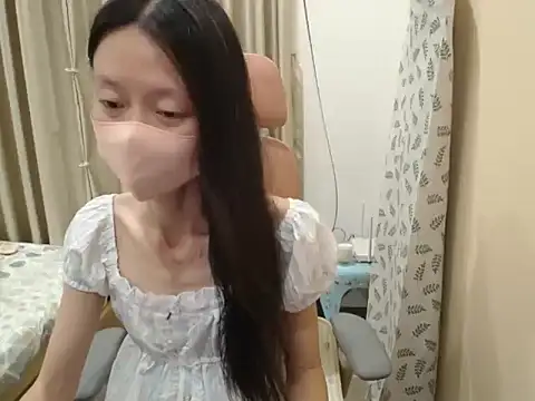 Lil-Cherries webcam