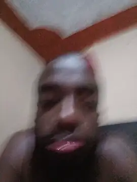 Earnthis webcam