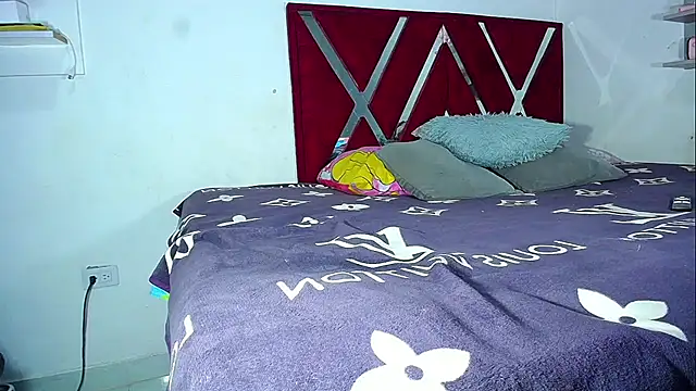 DanisaBrown webcam