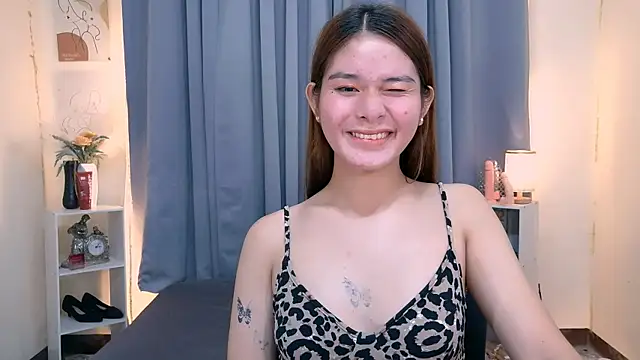 Mimi_Mckinley webcam