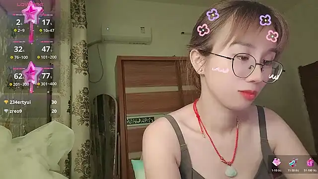 Lili_666 webcam