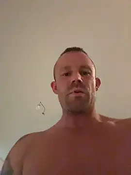 StrongMen91 webcam