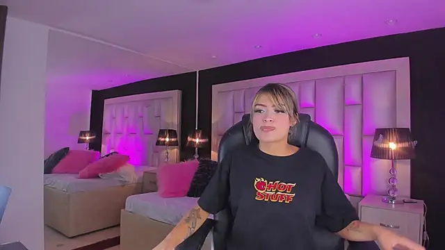 LuisaJonnes_ webcam