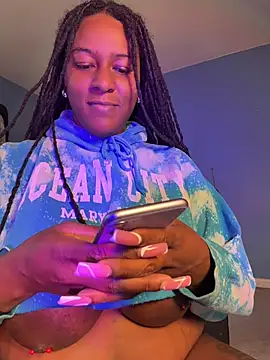GirthGoddessCoco webcam
