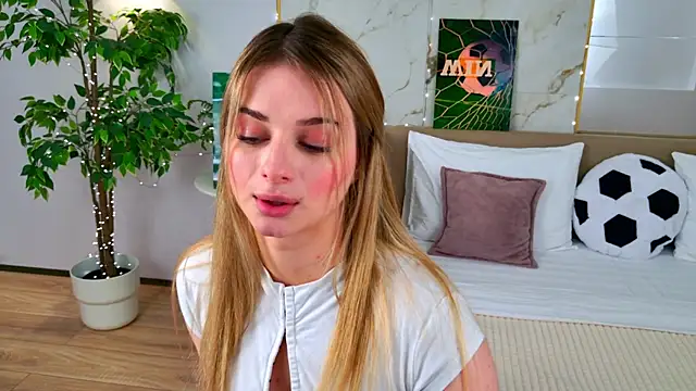 SweetyLicky webcam
