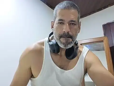 jackbigcock11 webcam