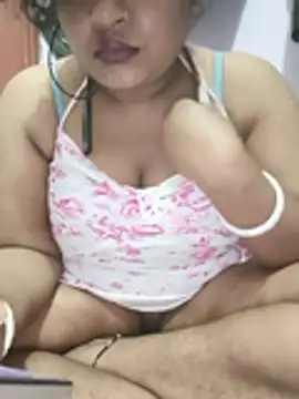 Deborbhavi222 webcam