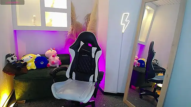 melodyy_as webcam