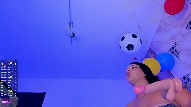LadyReload webcam