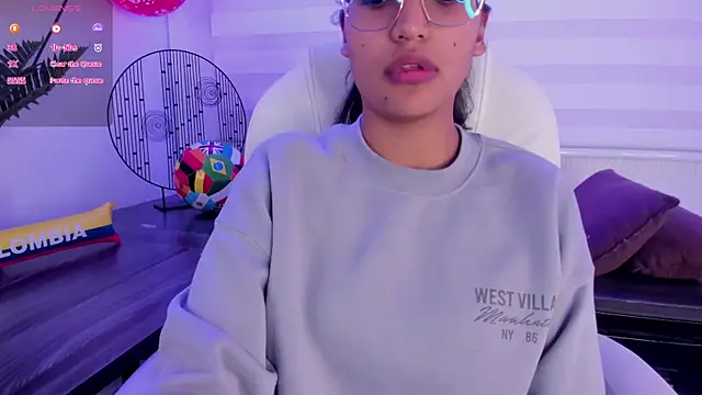 emma_brooks_ webcam