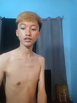 fem_philboy69 (M twink) - HELP ME TO CUM IN PUBLIC/PRIVATE SHOW
