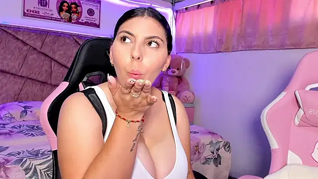 Cristal_Smith20 live cam on StripChat