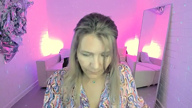 NicoleHitman webcam