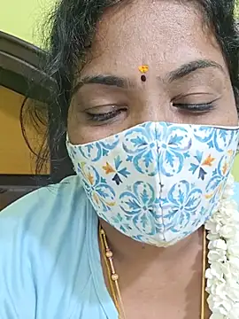 Tamil_Mithra webcam