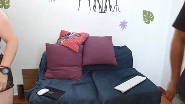 Angel_Naye webcam