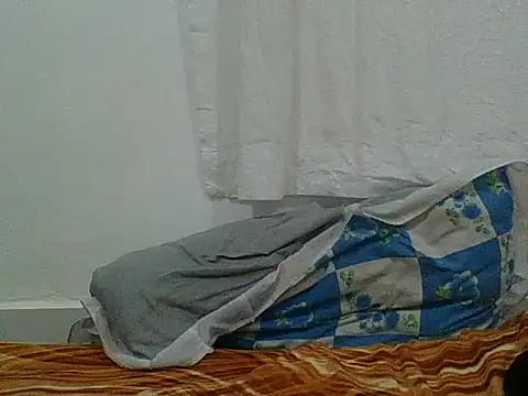Nasty_petitee webcam