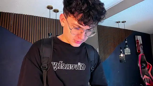 AngeloBocellii webcam