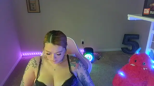 karmathevixen - Karmathevixen's free webcam - UK Sex Cams