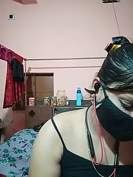 zoya-strip - ZOYA-STRIP's free webcam - UK Sex Cams