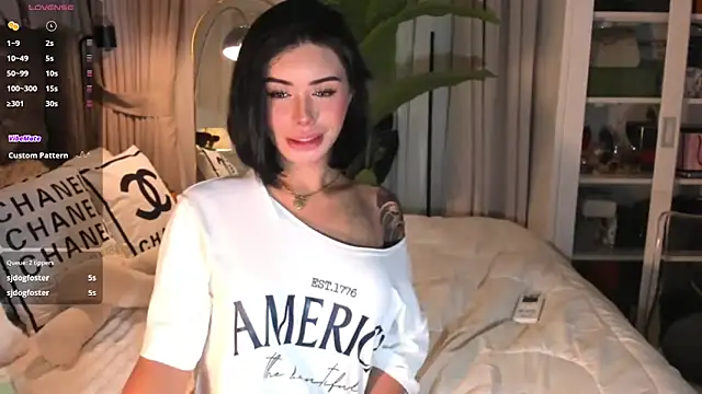 ParisianDoll webcam